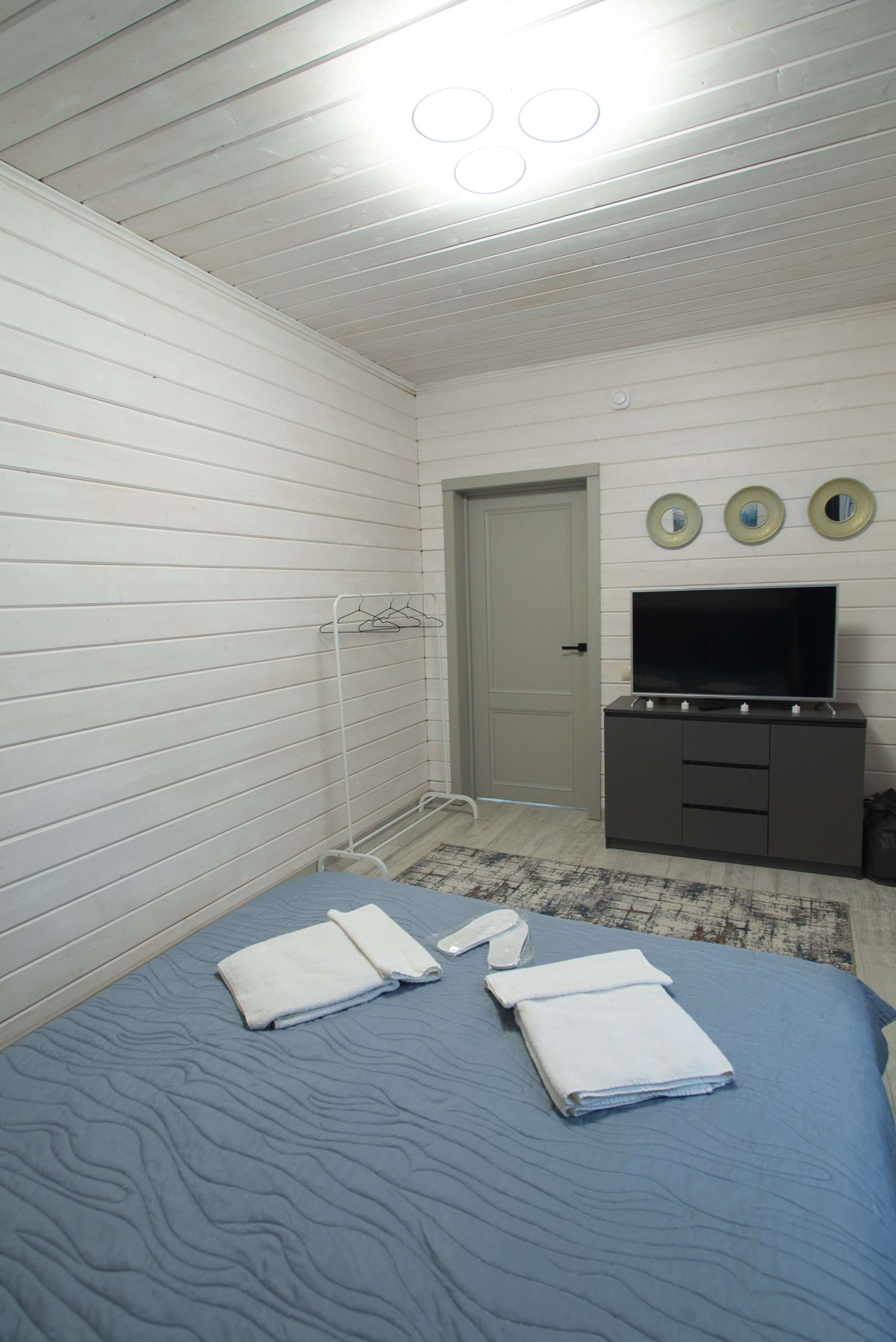 room_image