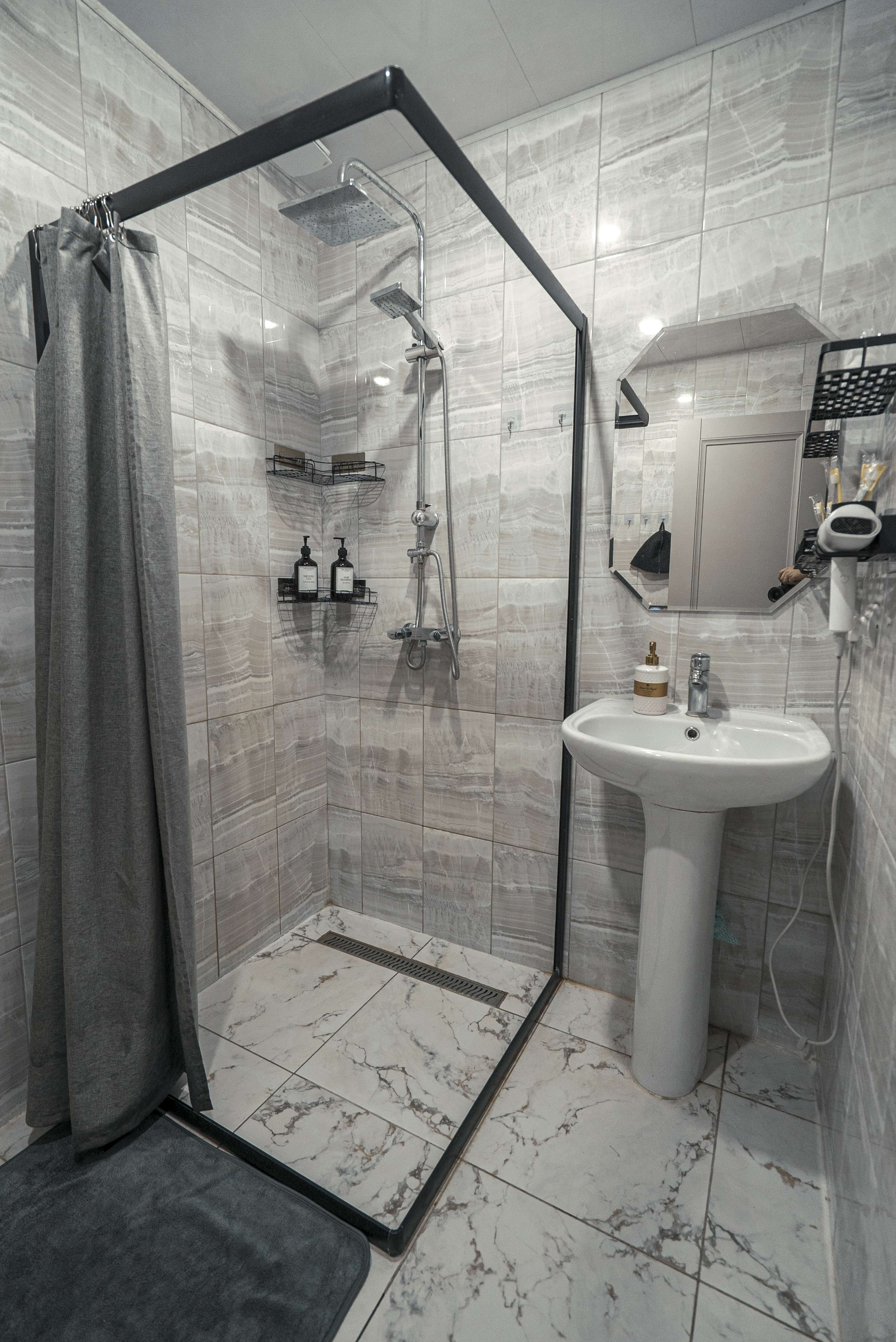 room_image